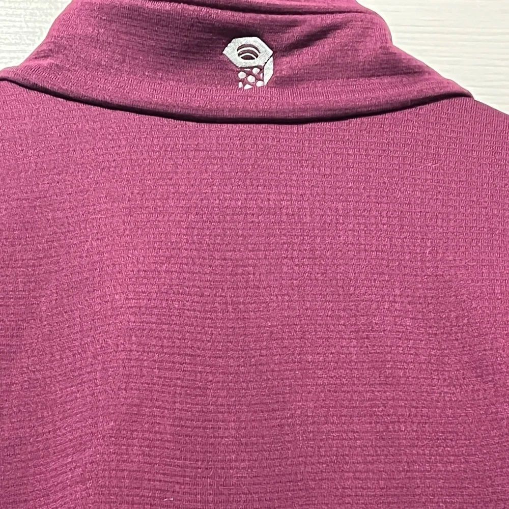 Mountain Hardware light fleece jacket - Picture 3 of 5